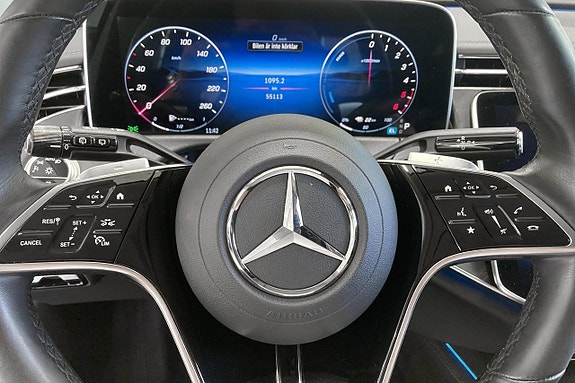 Mercedes-Benz E300 de 14 of 30