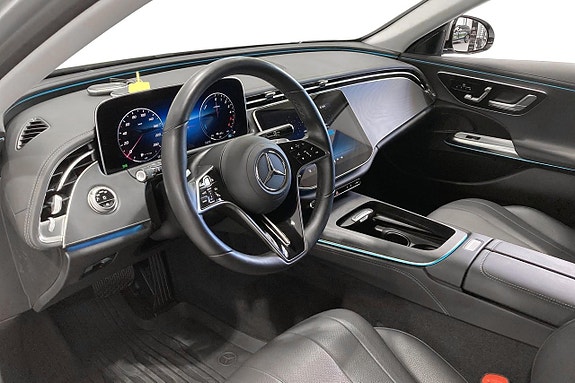 Mercedes-Benz E300 de 7 of 30