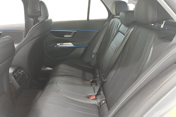 Mercedes-Benz E300 de 12 of 30