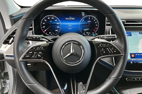 Mercedes-Benz E300 de 30 of 30