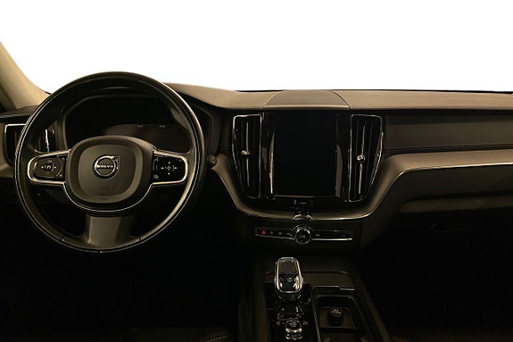 Volvo XC60 13 of 25