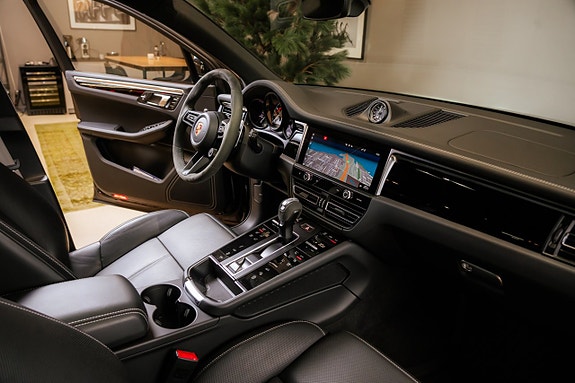 Porsche Macan S 24 of 30