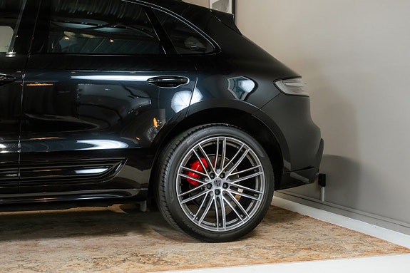 Porsche Macan S 7 of 30
