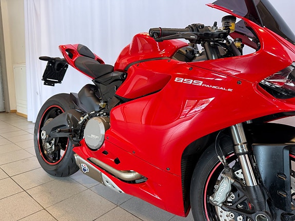 Ducati 899 Panigale 3 of 10