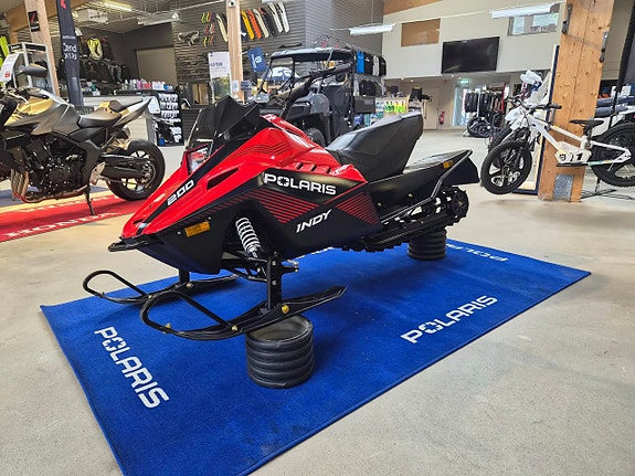 Polaris Indy 200 -27 3 of 5
