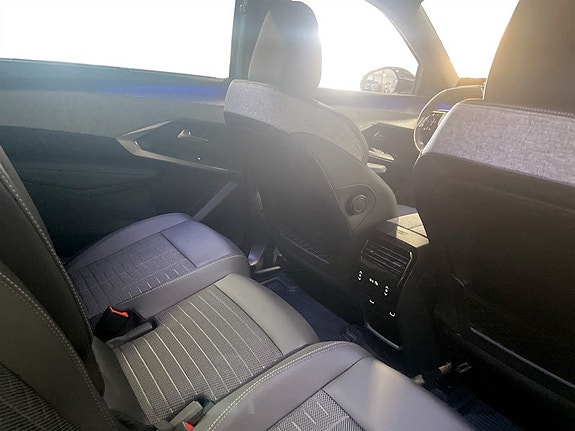Peugeot 5008 12 of 15