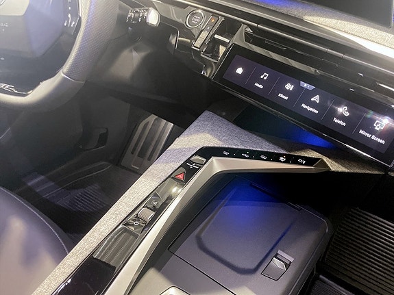 Peugeot 5008 10 of 15