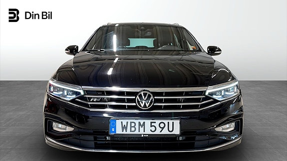 Volkswagen Passat 4 of 22