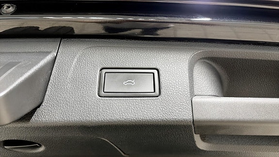 Volkswagen Passat 14 of 22