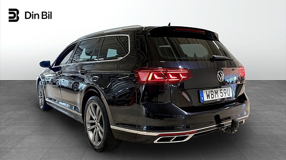 Volkswagen Passat 3 of 22