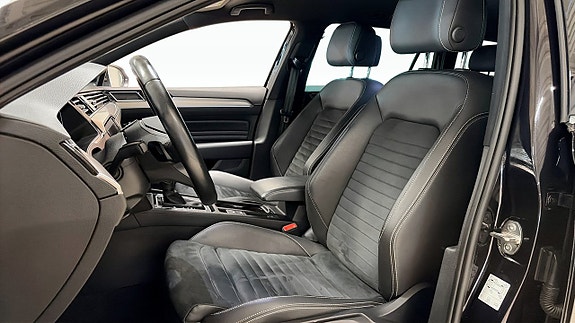 Volkswagen Passat 8 of 22