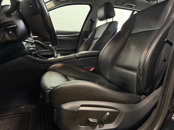 BMW 520d 16 of 30