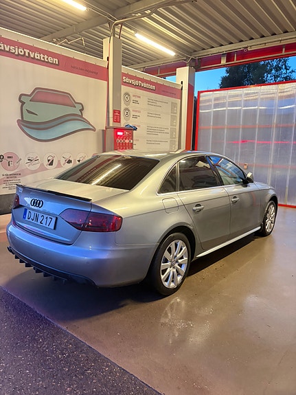 Audi A4 6 of 8
