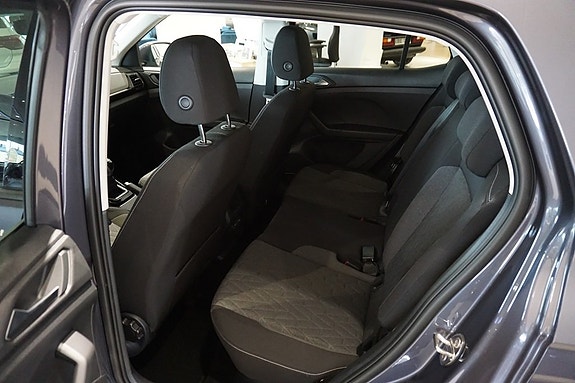 Volkswagen T-Cross 6 of 8