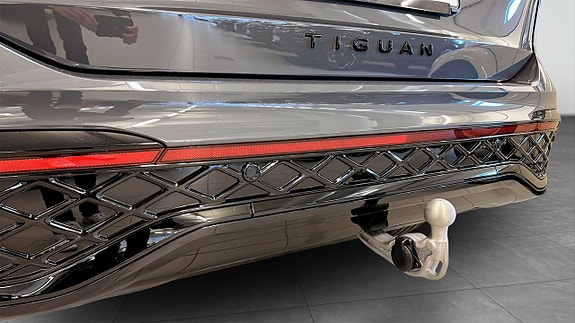 Volkswagen Tiguan 14 of 14