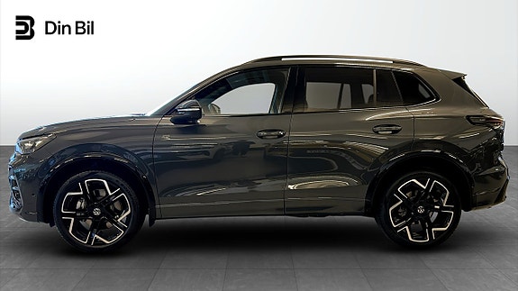 Volkswagen Tiguan 2 of 14