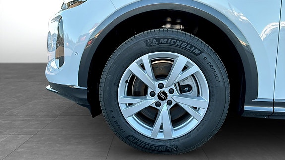 Audi Q5 6 of 13