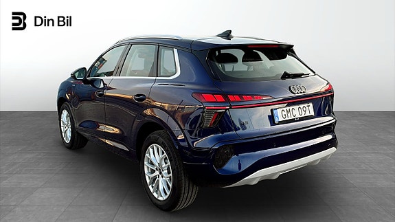 Audi Q3 3 of 13