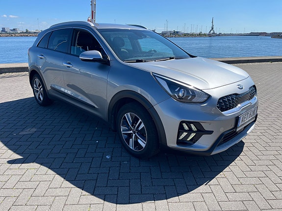 Kia Niro 2 of 12