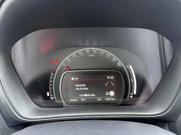 Toyota Aygo X 10 of 12