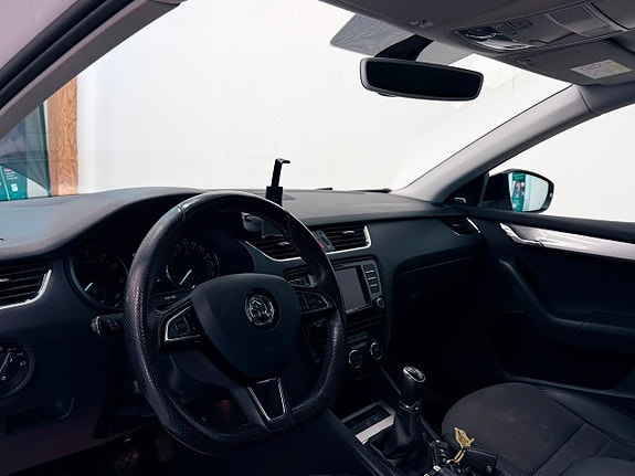 Skoda Octavia 11 of 21