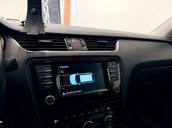 Skoda Octavia 13 of 21