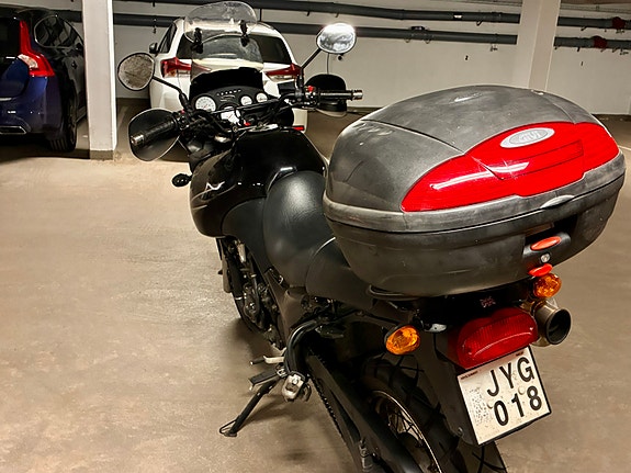 Triumph Tiger 885i 2 of 11