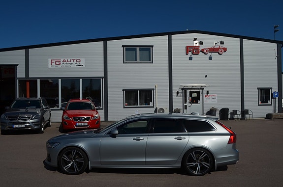 Volvo V90 3 of 30