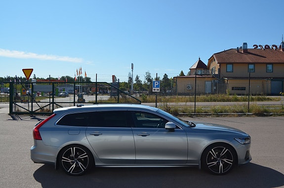 Volvo V90 8 of 30