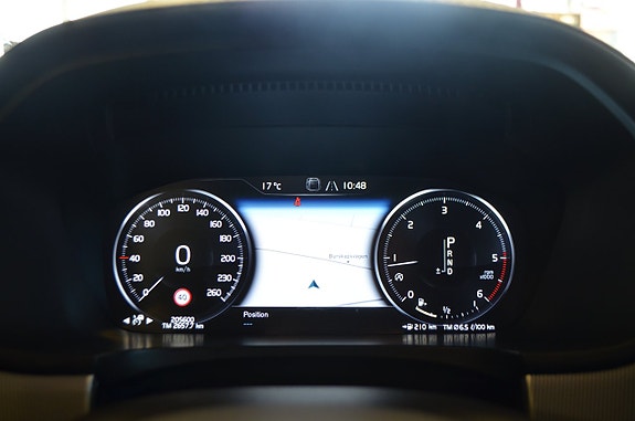 Volvo V90 24 of 30