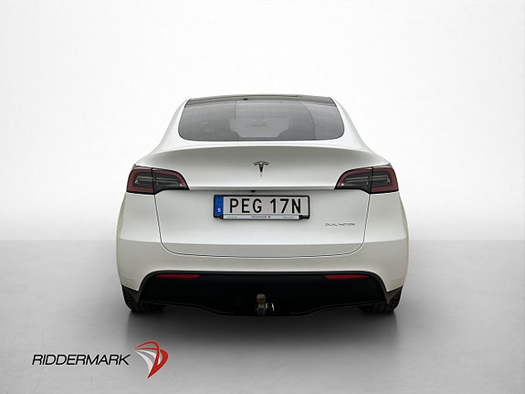 Tesla Model Y 6 of 30