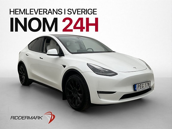 Tesla Model Y 4 of 30