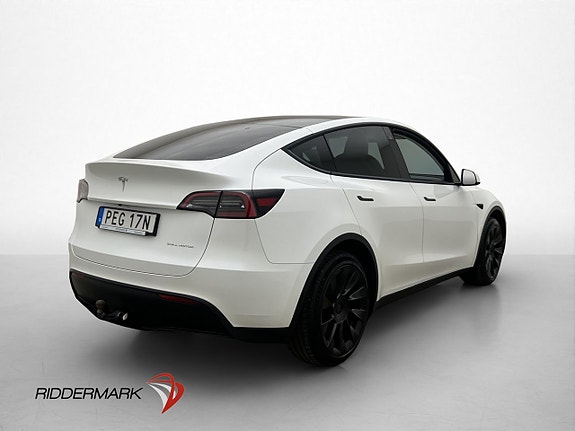Tesla Model Y 5 of 30