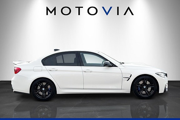 BMW M3 2 of 28