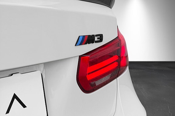 BMW M3 11 of 28