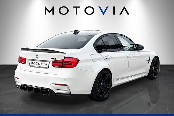 BMW M3 3 of 28