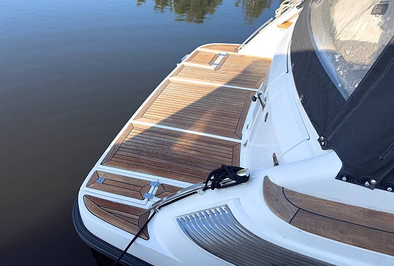 AQUADOR 28 HT | Diesel V6 | 6995/m 3 of 12