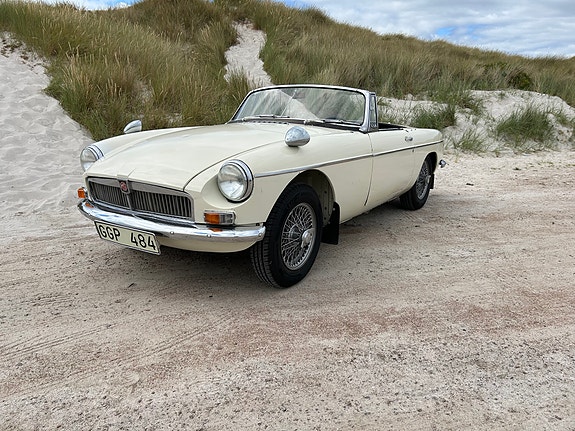 MG MGB 12 of 12