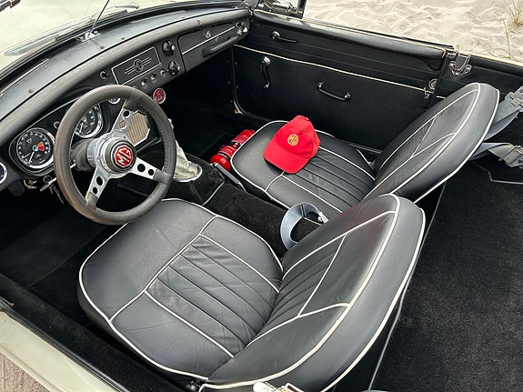 MG MGB 5 of 12