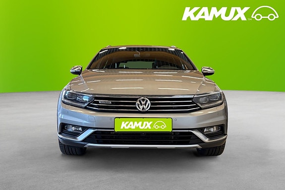 Volkswagen Passat Alltrack 6 of 22