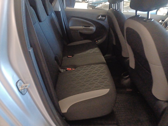 Citroen C3 Picasso 9 of 15