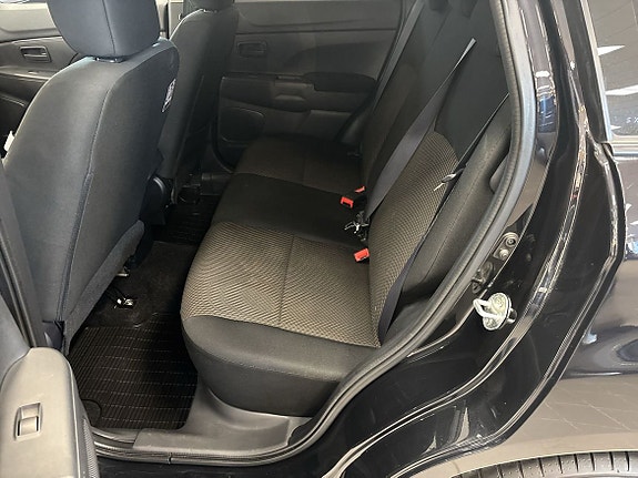 Mitsubishi ASX 8 of 13