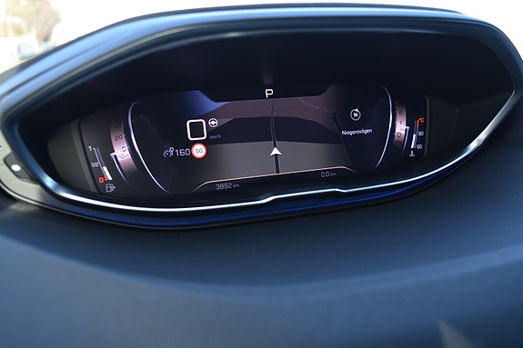 Peugeot 3008 15 of 19