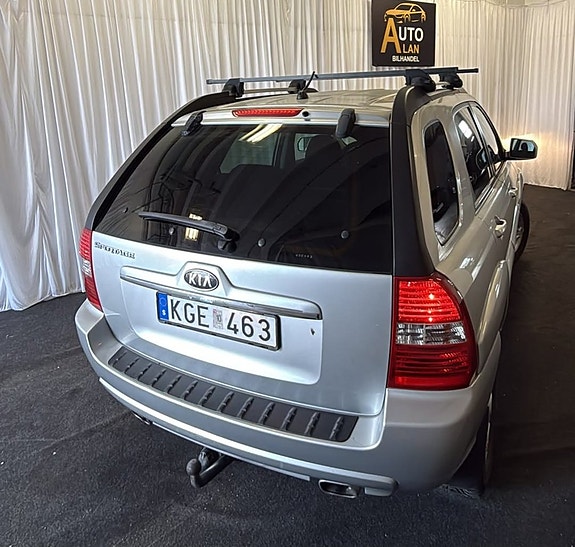Kia Sportage 2 of 7