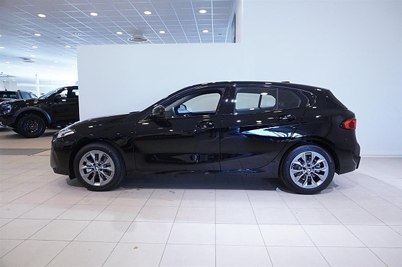BMW 120 3 of 12