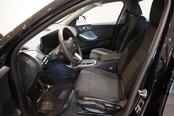 BMW 120 11 of 12