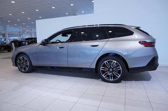 BMW i5 6 of 13