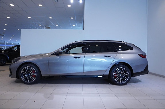 BMW i5 3 of 13
