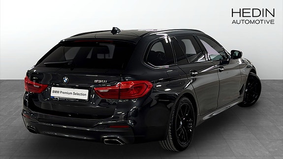 BMW 530i 2 of 12