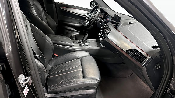 BMW 530i 3 of 12